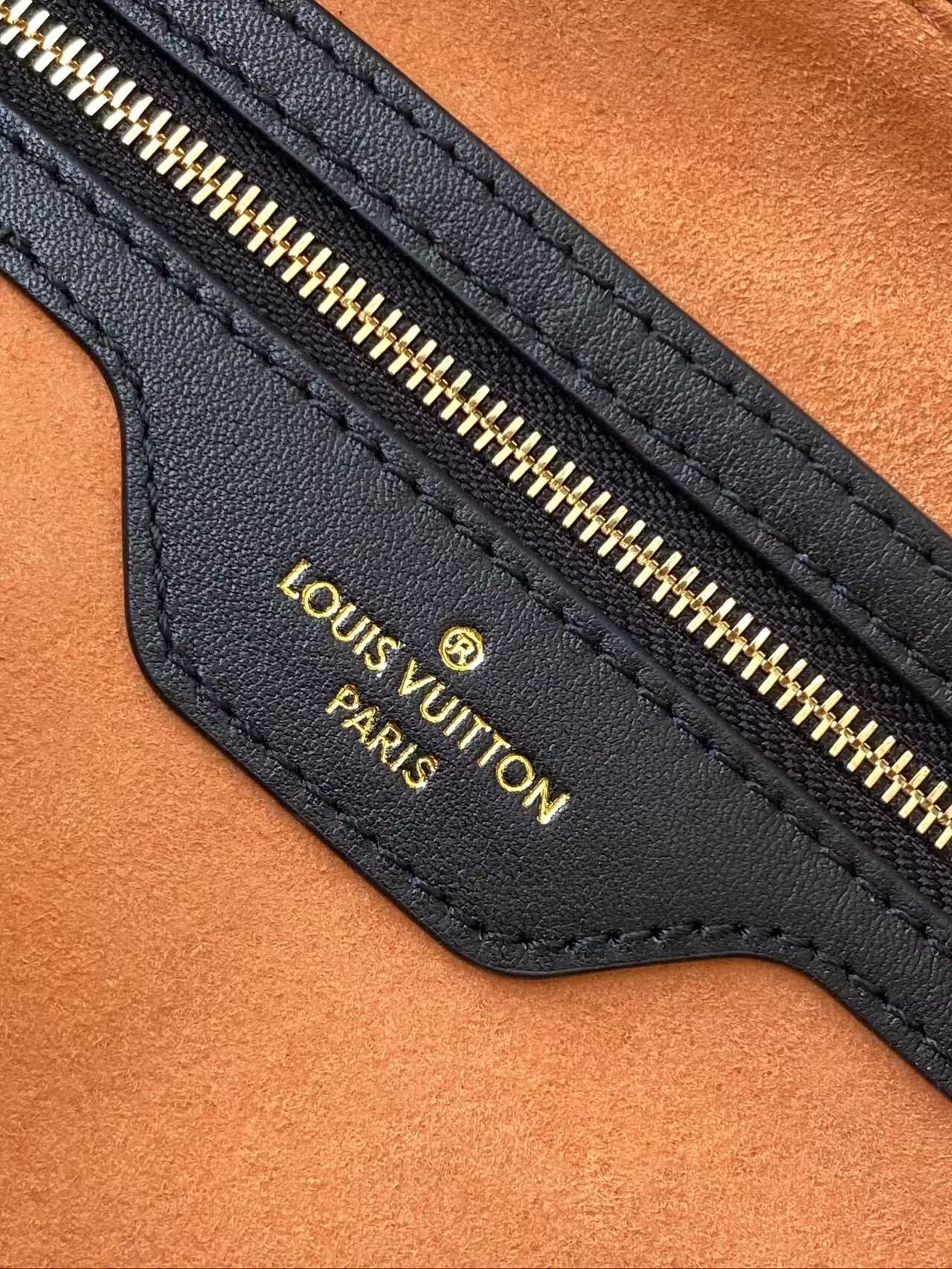 l0vis Vvtt0n speedy soft 30 bag -21 x 17 x 30cm