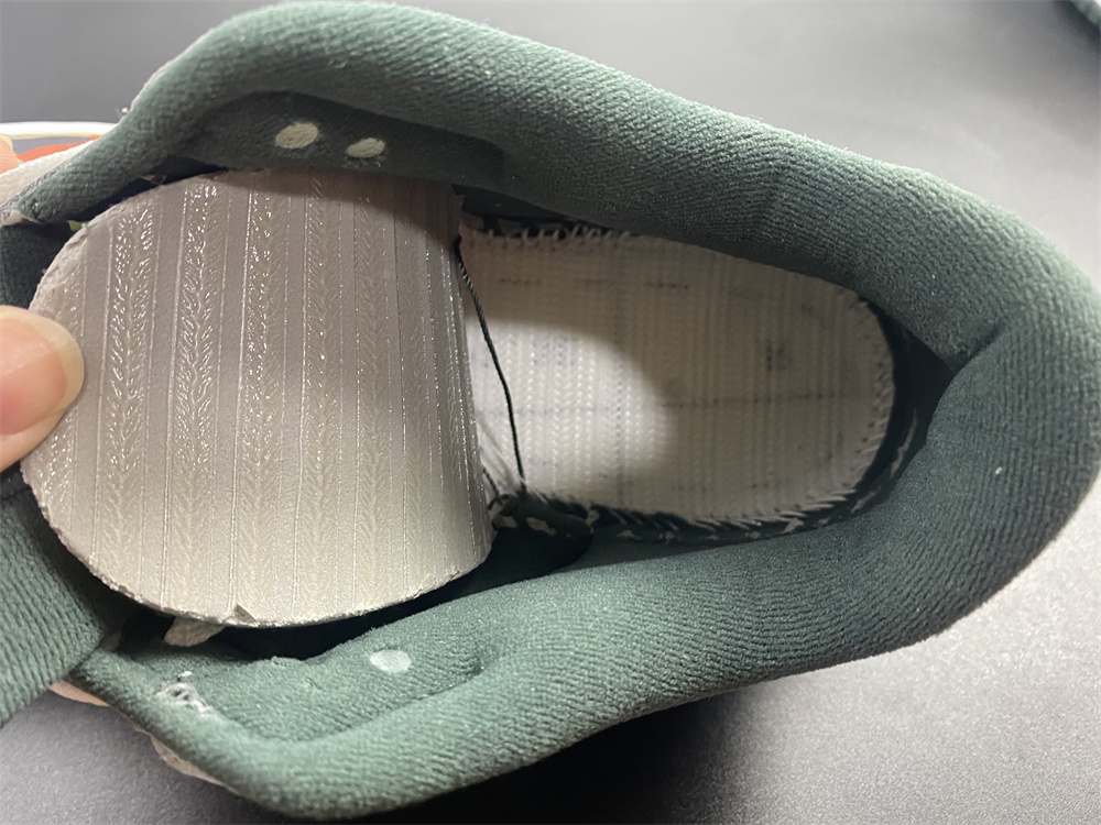 Dunk Low SE Sail Multi-Camo DH0957-100