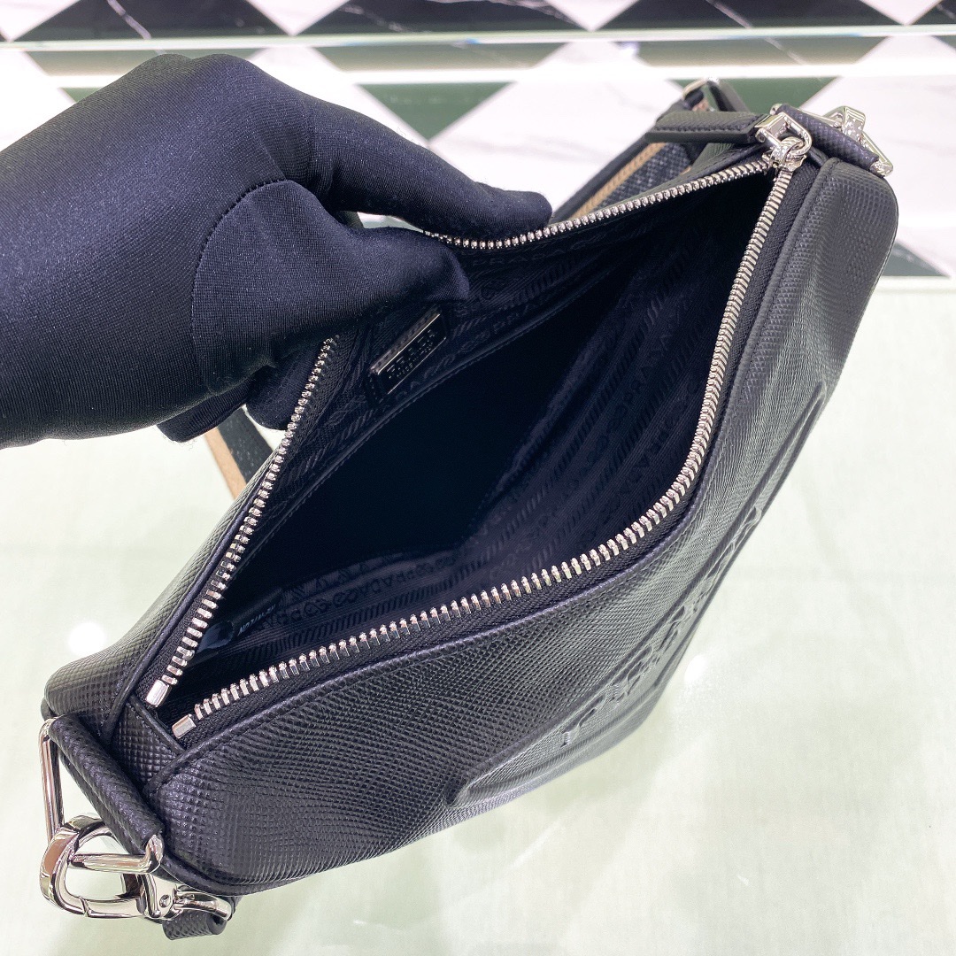 Pra*a triangle handbags 2vh155-28*18*11cm