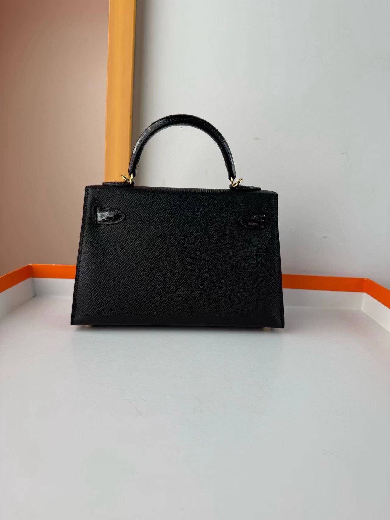 H**me5 Birkin 19CM