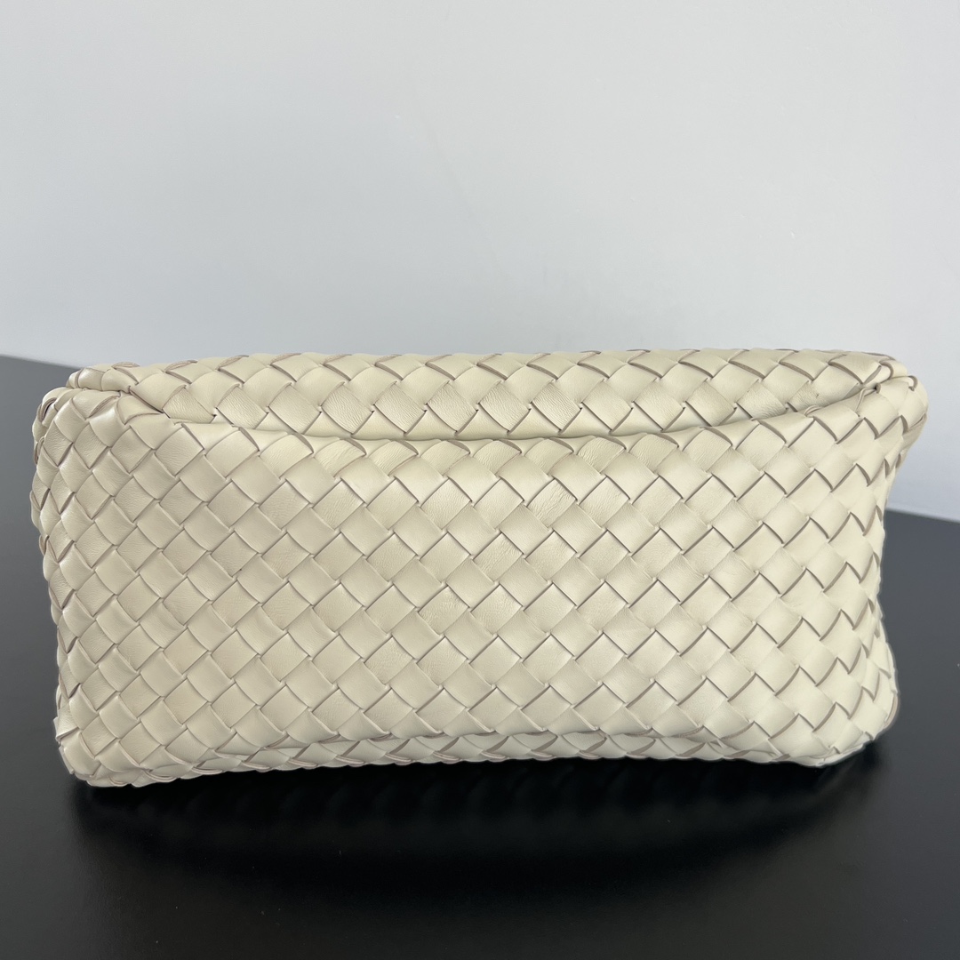 B0tt*ga Ven*ta Campana Bag-39x25x18.5CM
