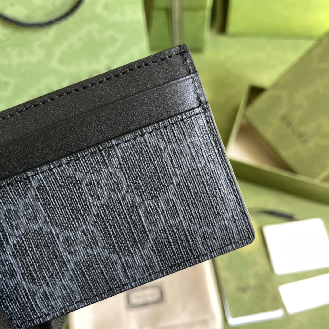 G*u*i wallet-10*7.5cm