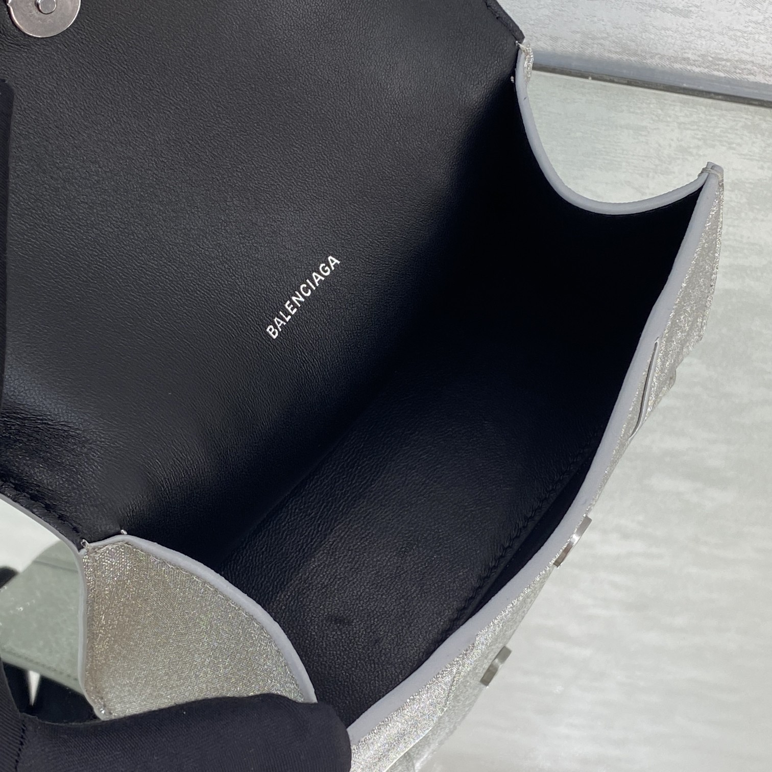 G*u*i&ba*len*cia*ga hourglass bag-19x8x21cm