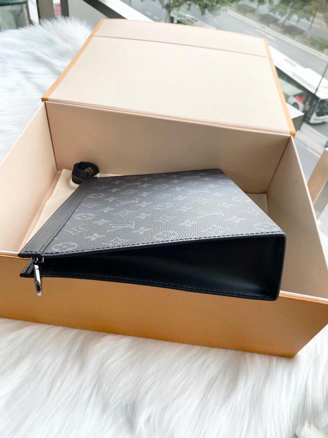 l0*is V*t0n pochette accessoires-26x20cm