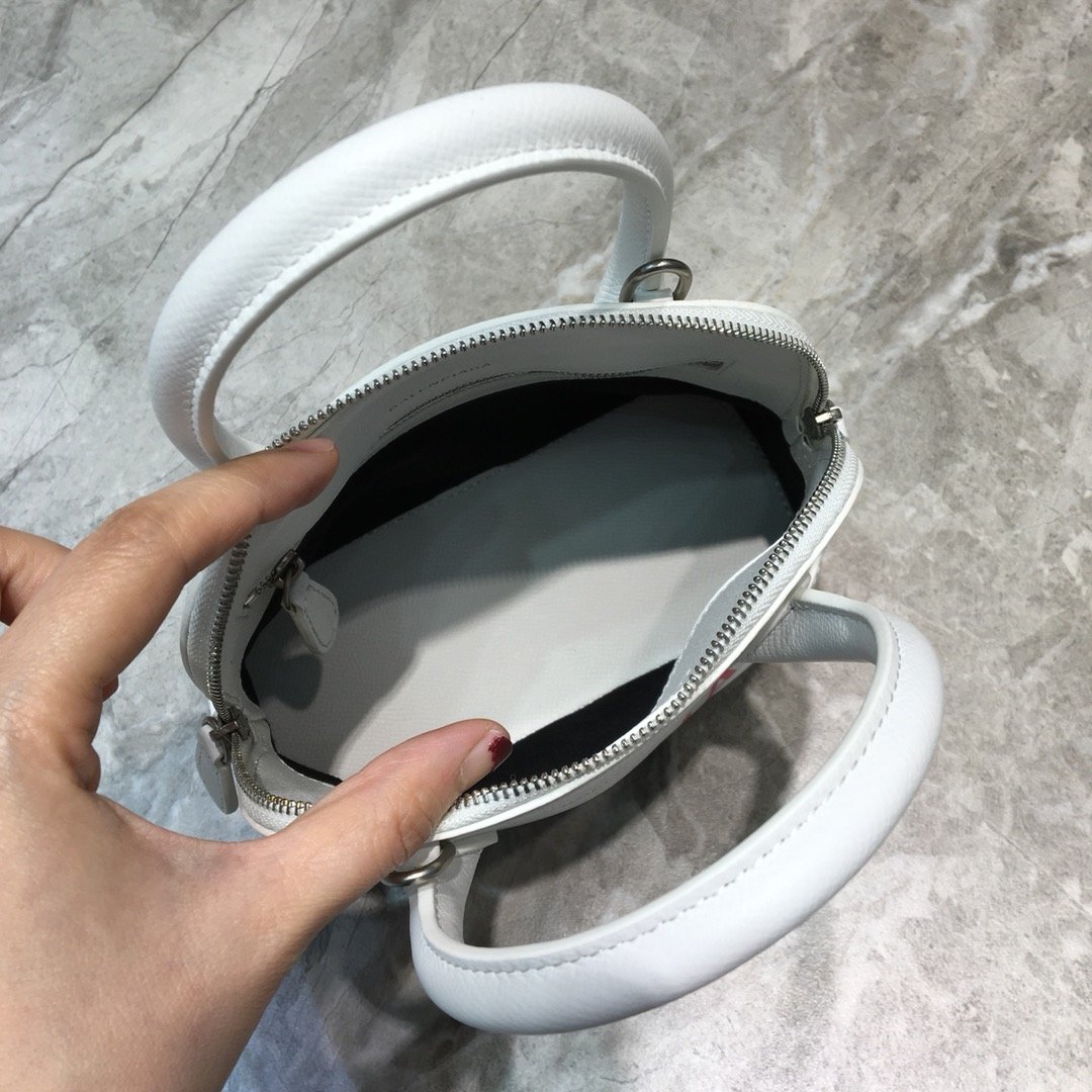 Ba*len*cia*ga shell bag-18*14*8cm