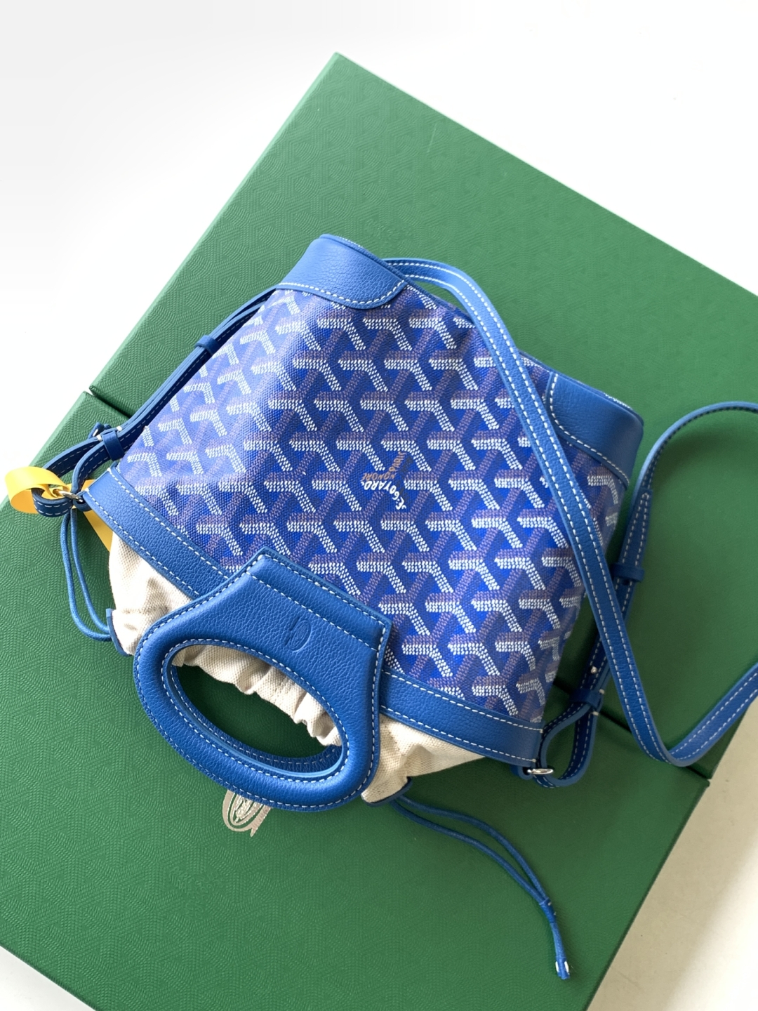 G09ard Beluga Bag-23X8X18.5CM