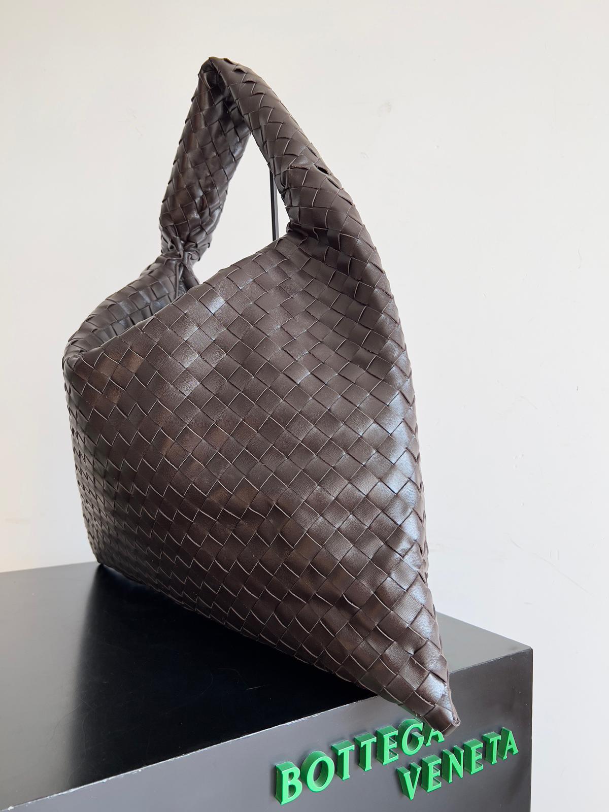 B0tt*ga Ven*ta Hop Bag-54*24*13CM