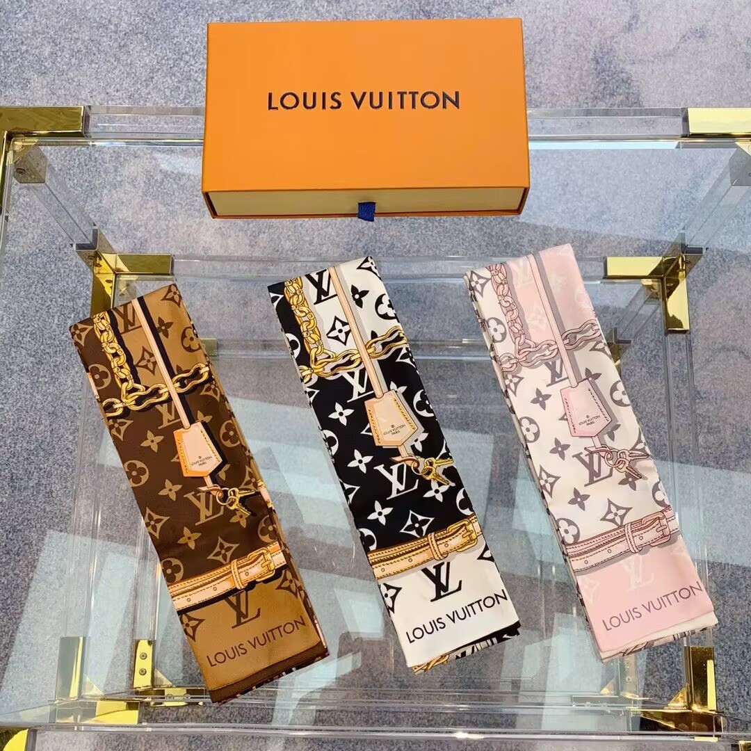 l0*is V*t0n hair band