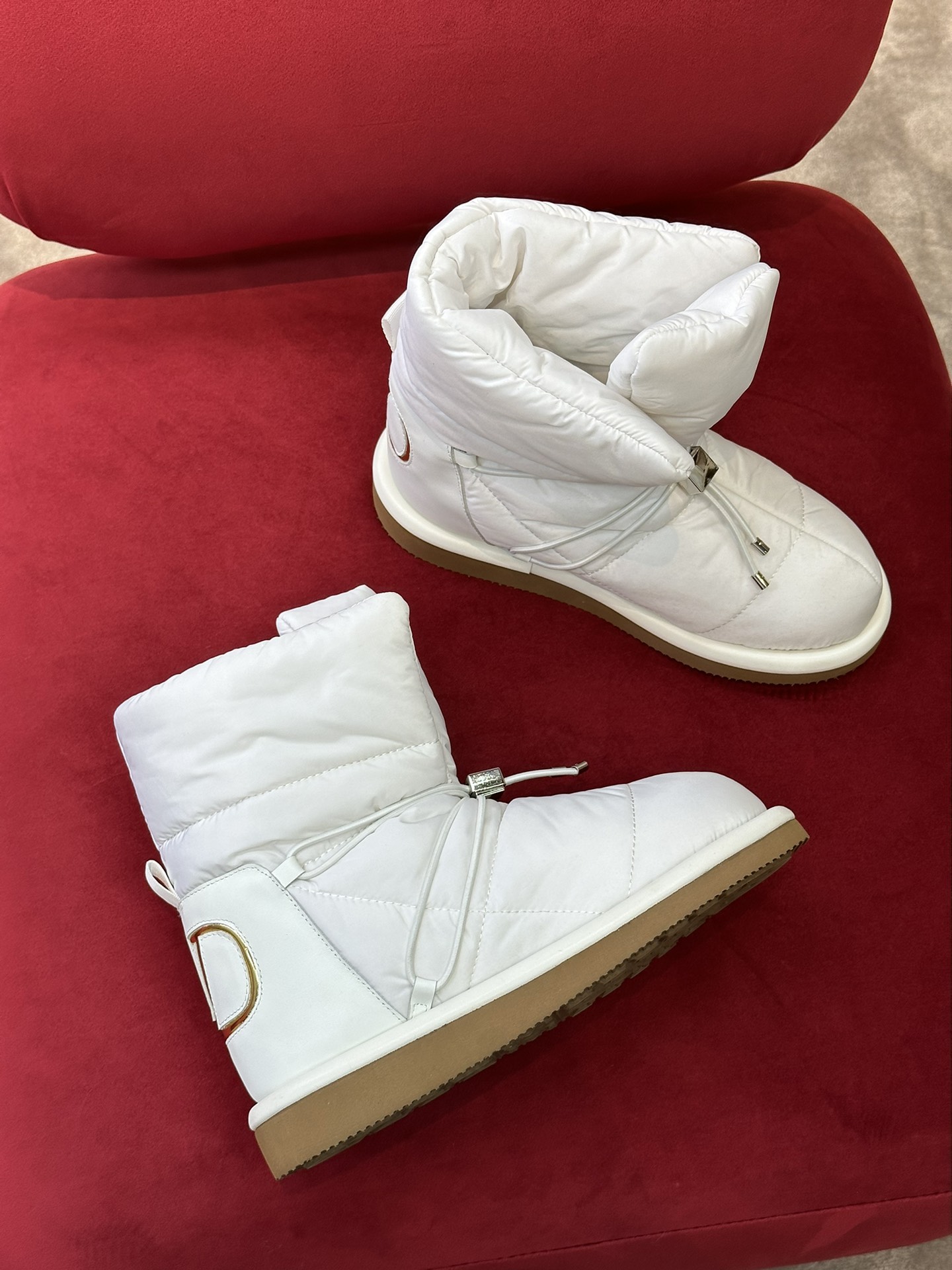 Va1e*ntin0 boots(eu35-42)