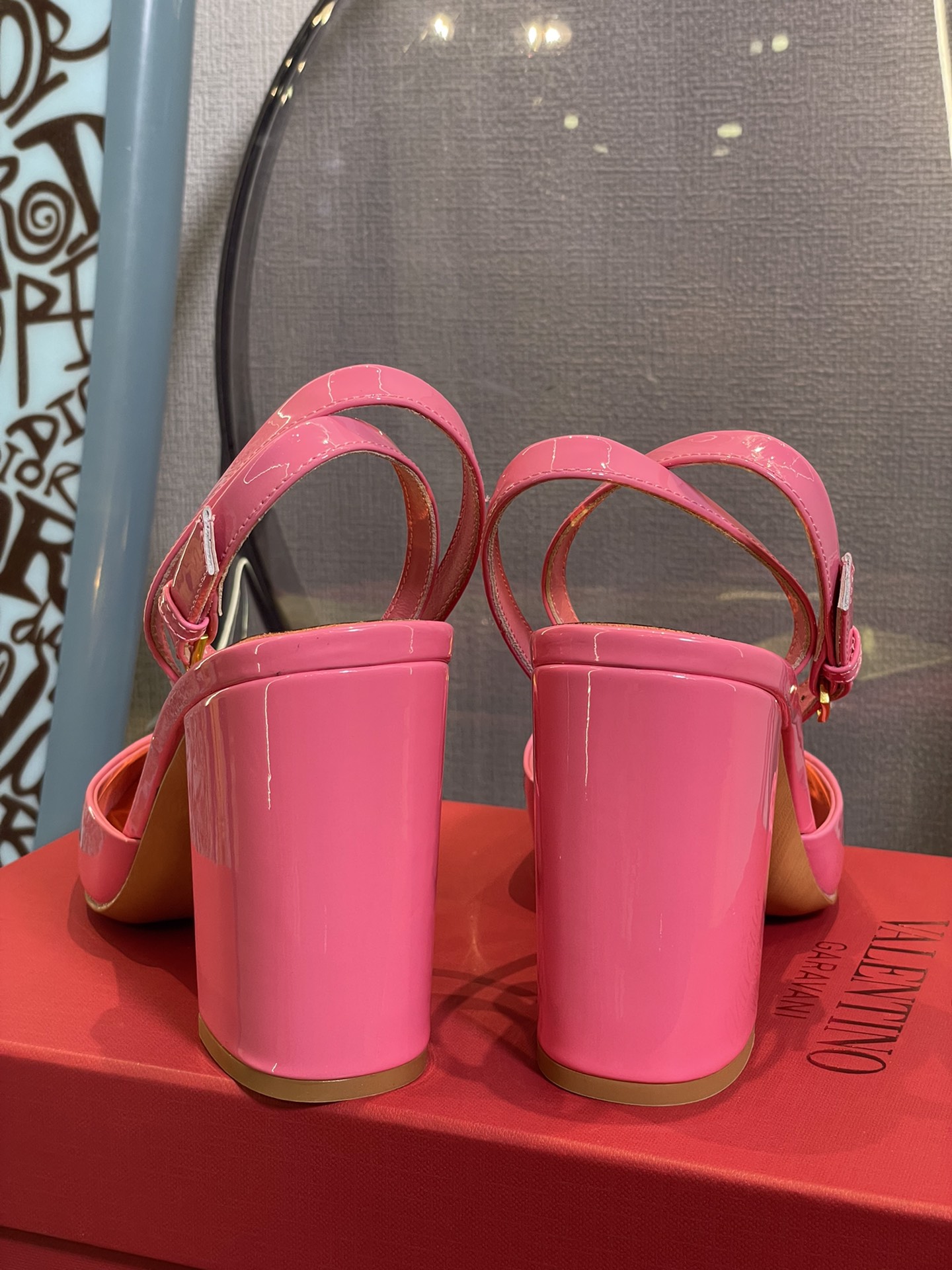 Va1e*ntin0 2022ss heels