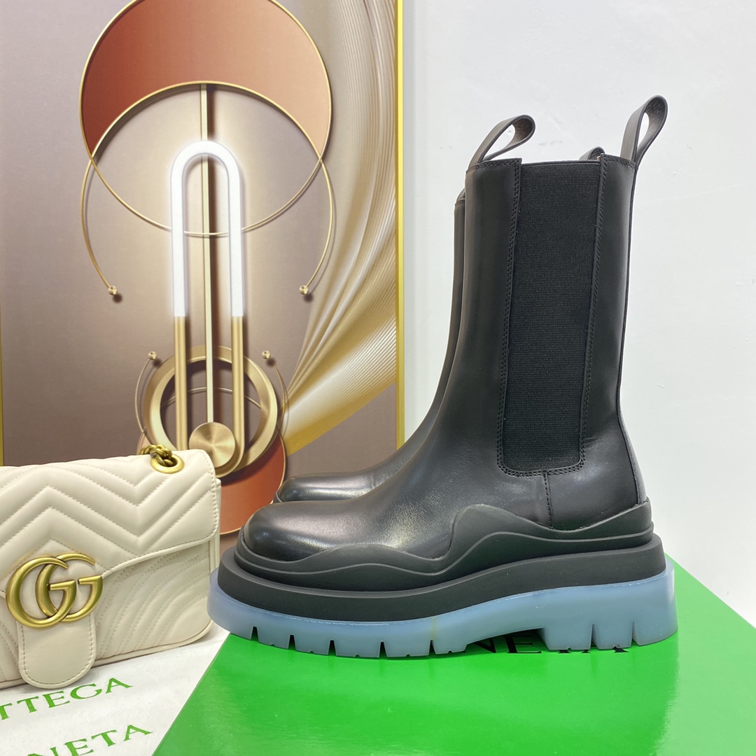 bo*te*ga Ve*ne*ta boots