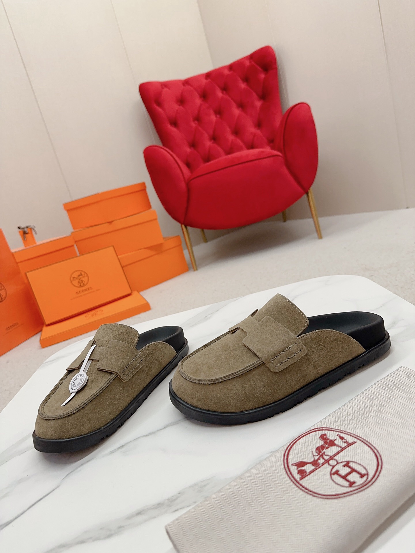 H**me5 Loafers