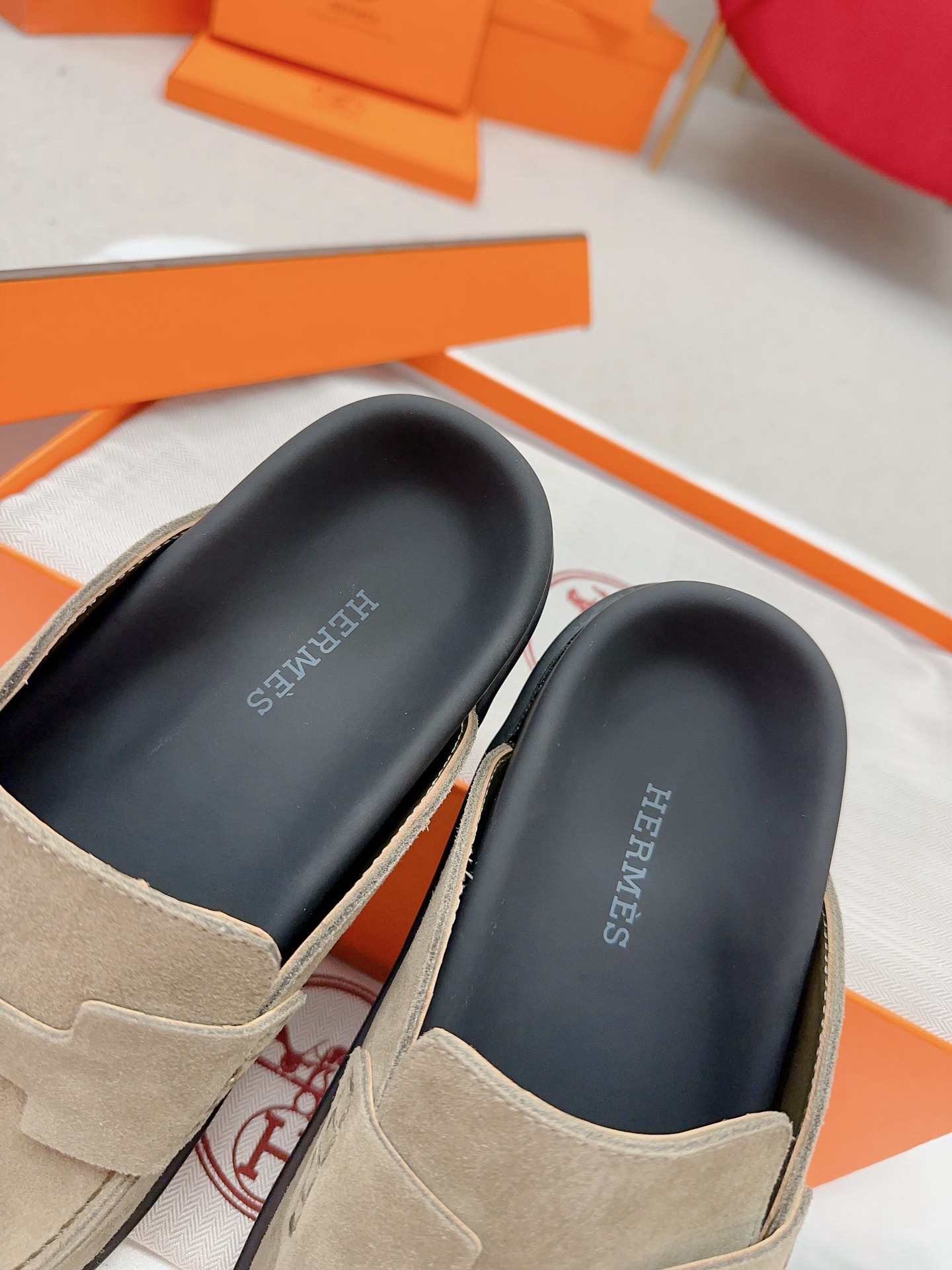 H**me5 Loafers