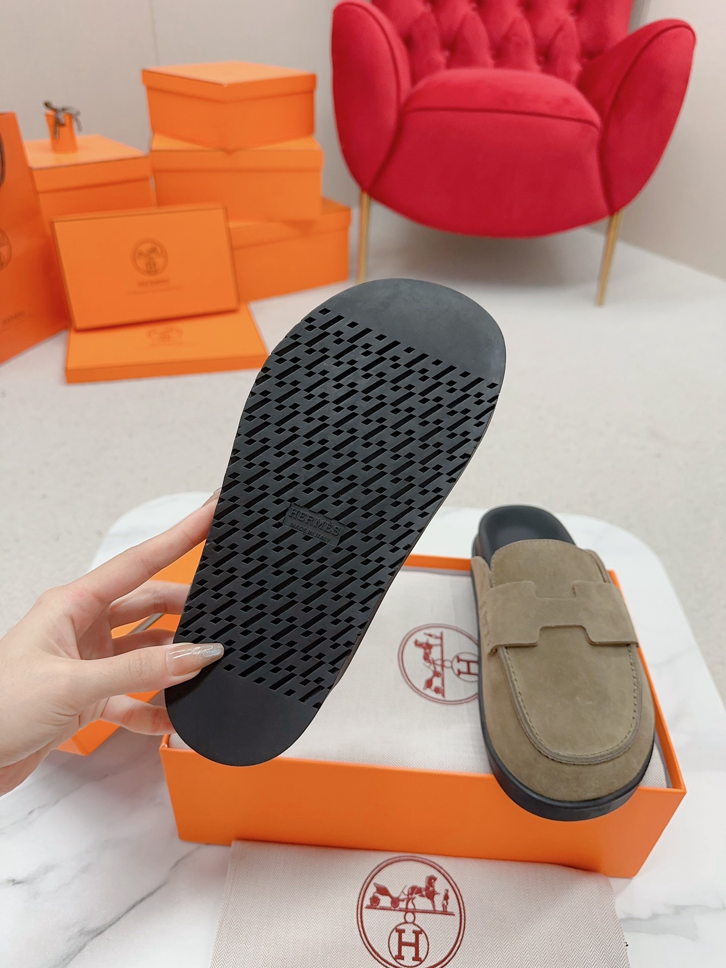 H**me5 Loafers