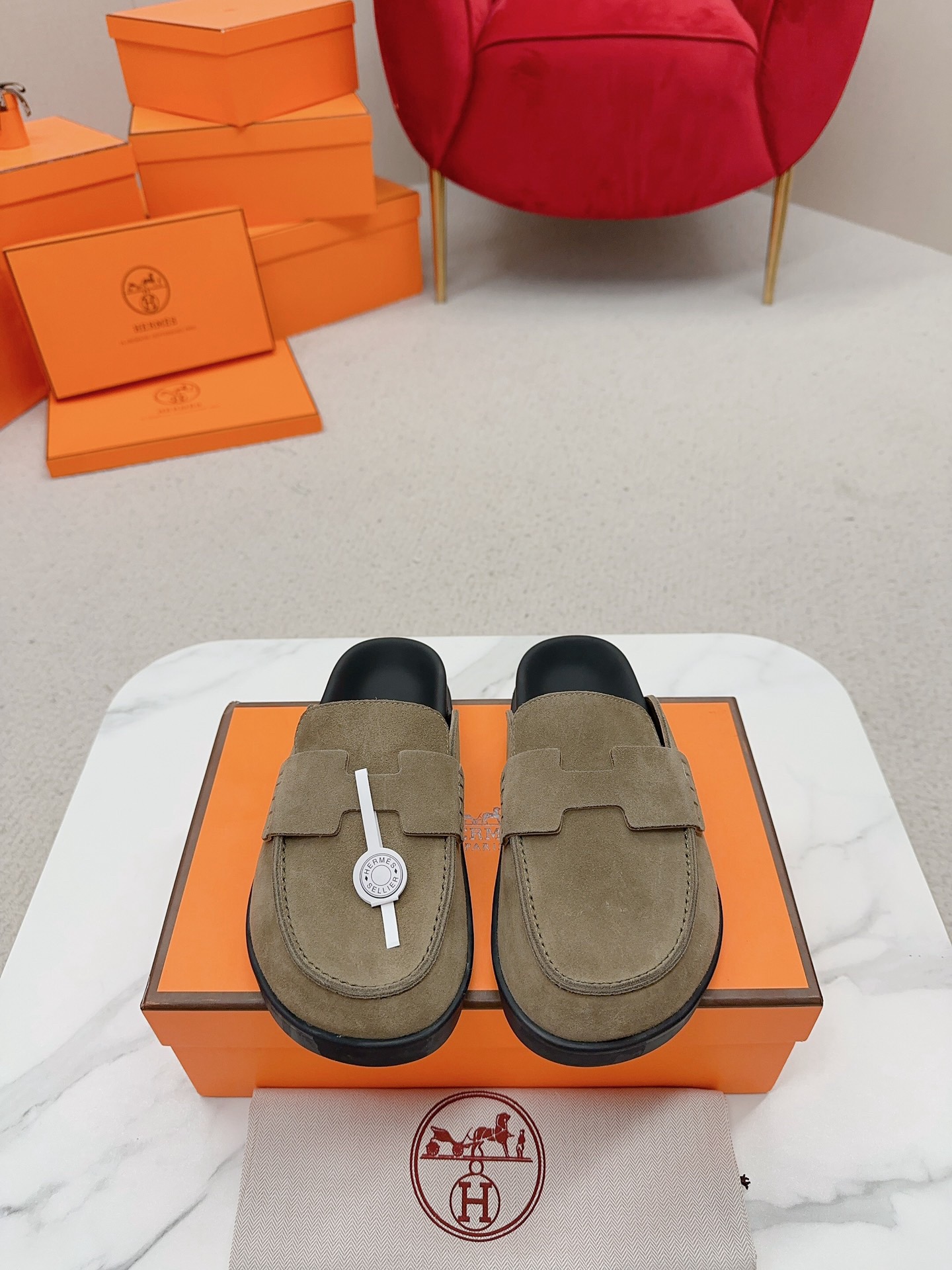 H**me5 Loafers