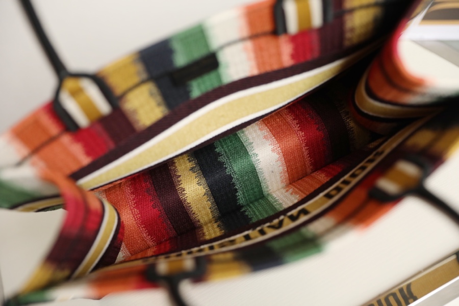 D*or small book tote-36.5cm