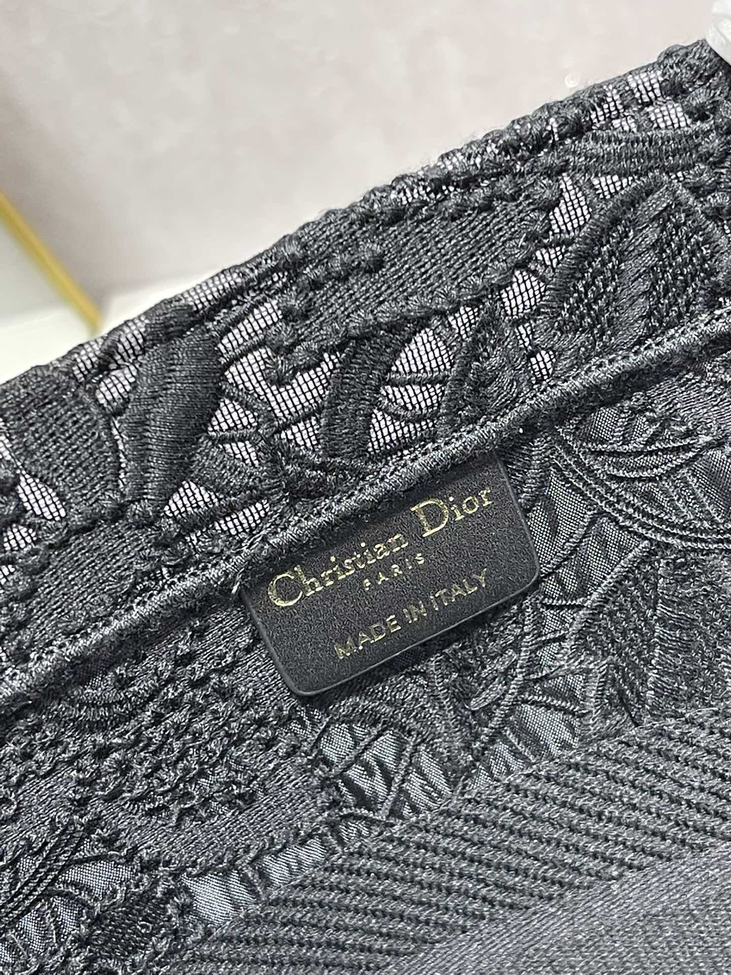 D*or small book tote-36*28cm