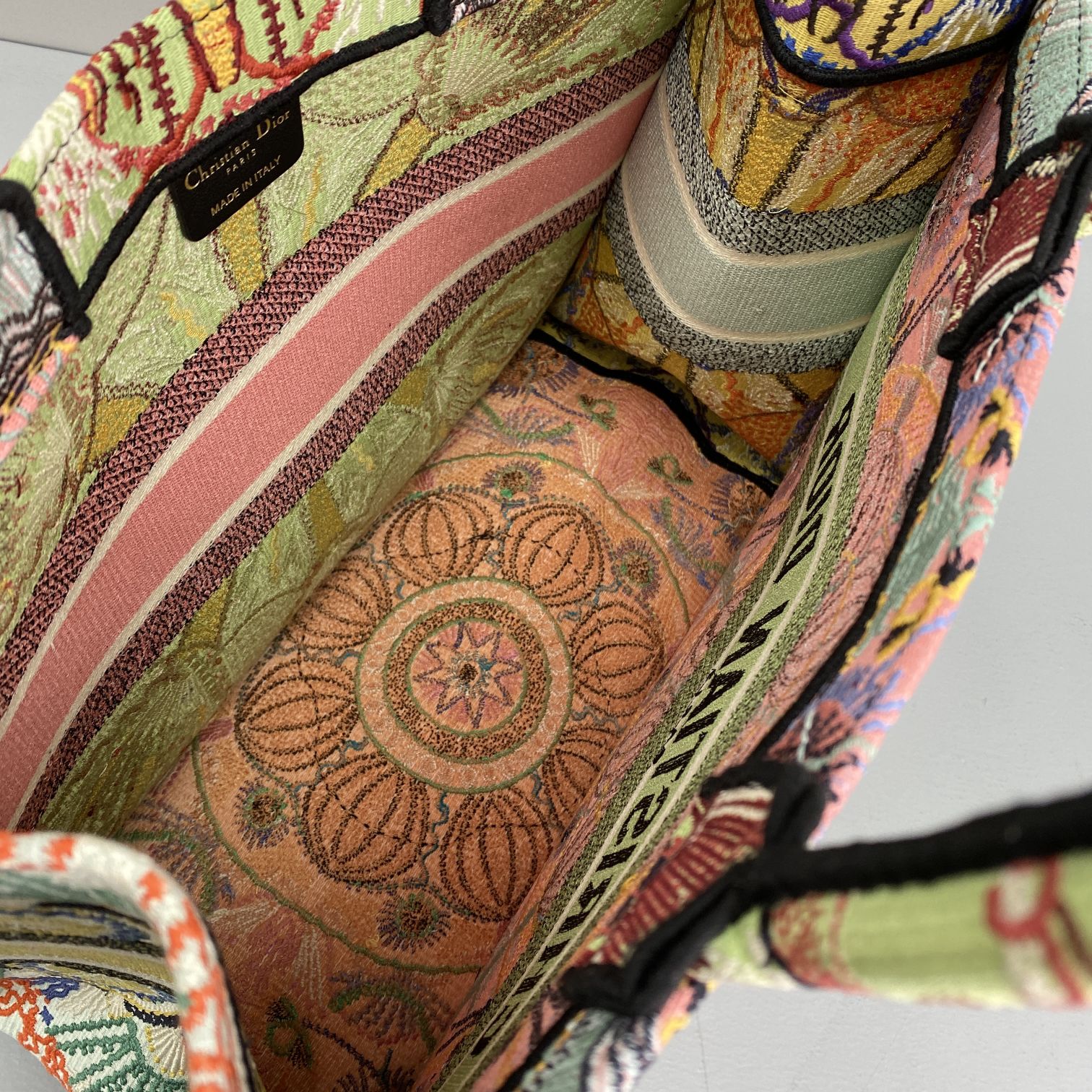 D*or small book tote-36.5cm