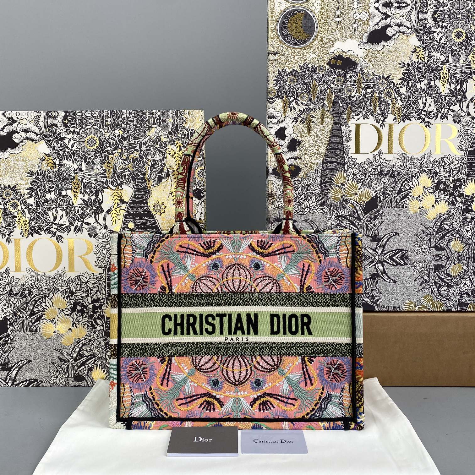 D*or small book tote-36.5cm