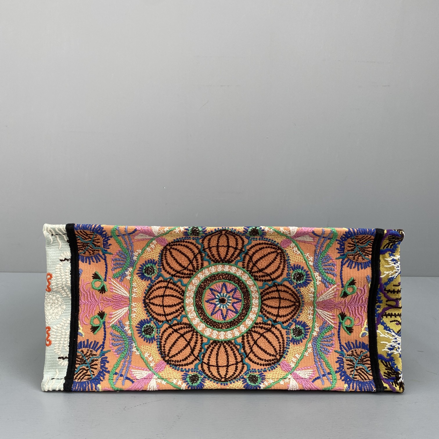 D*or small book tote-36.5cm