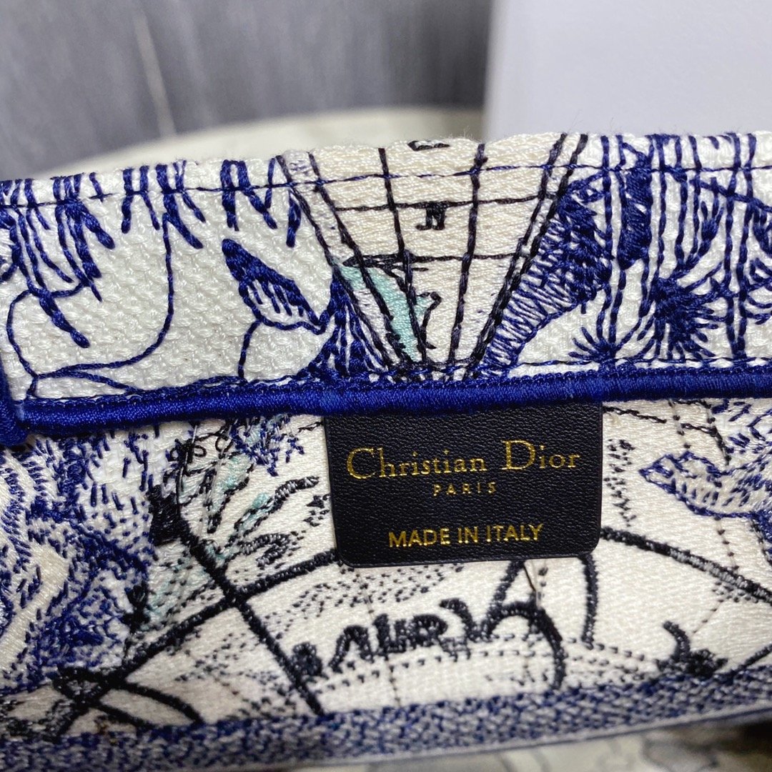 D*or small book tote-36.5cm