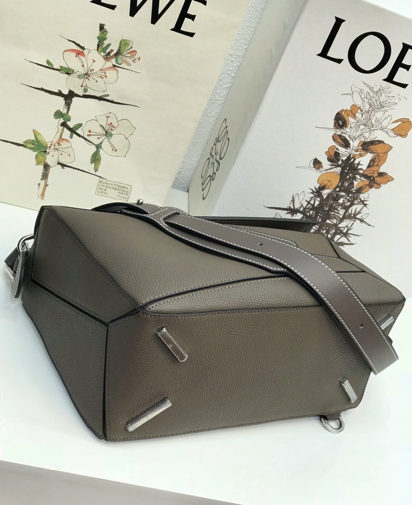 L0ew* puzzle medium bag-29*18*12cm