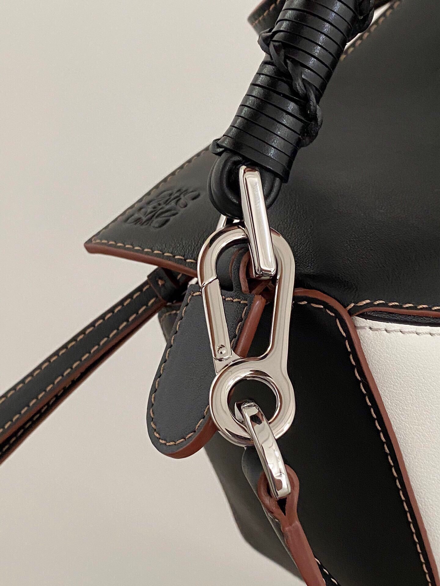 L0ew* puzzle small bag-24*10*14cm