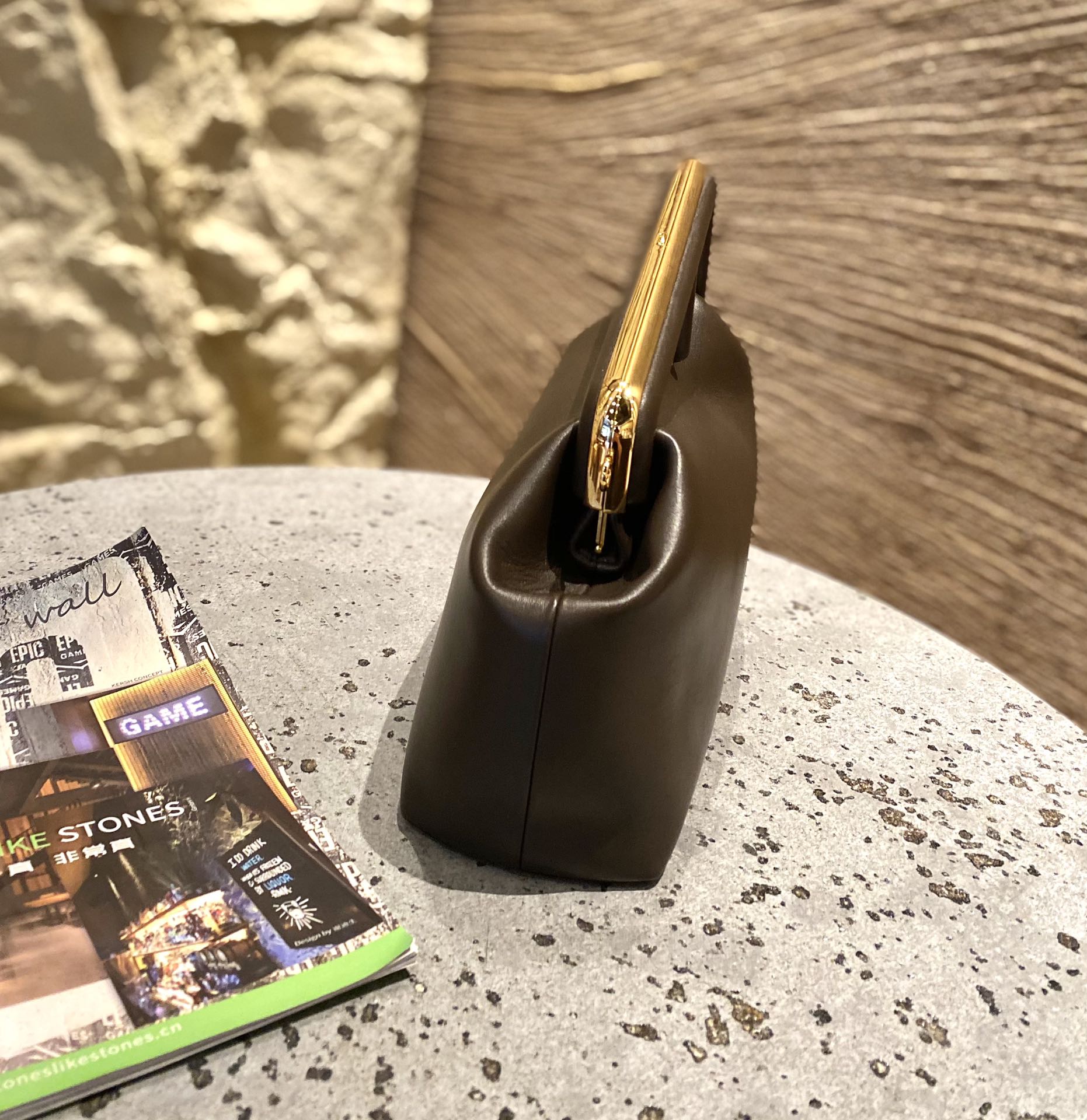 F**di first bag-26*18*9.5/32.5*23.5*15cm(brown)