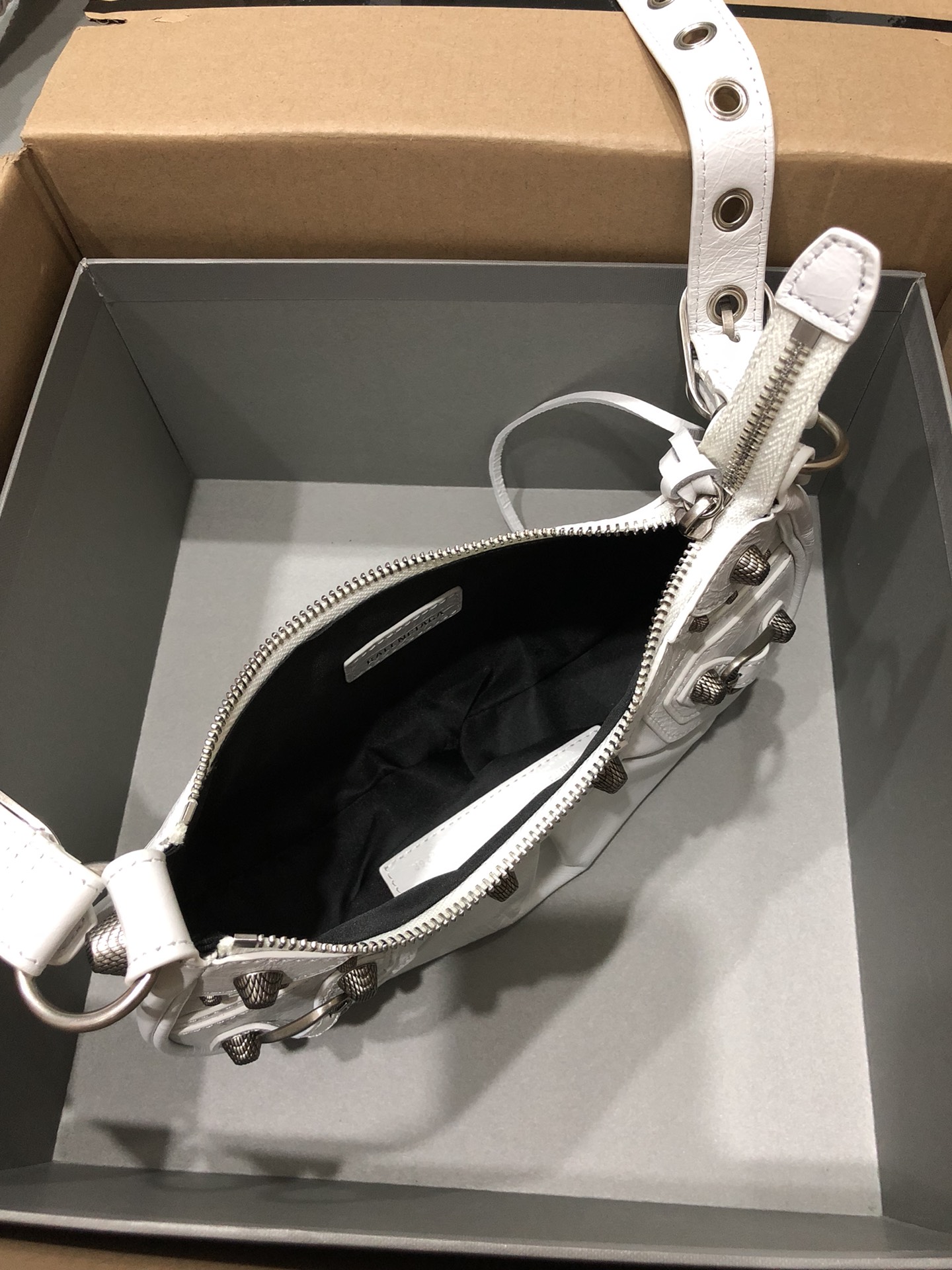 Balenciag Le Cagole Handbags-26*16*10CM