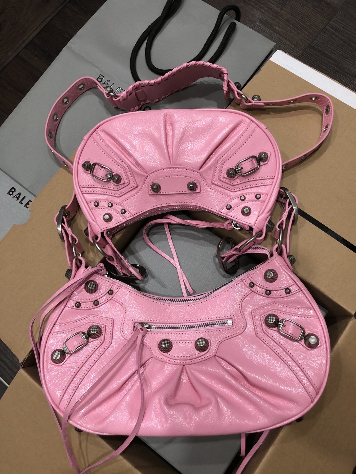 Balenciag Le Cagole Handbags-26*16*10CM