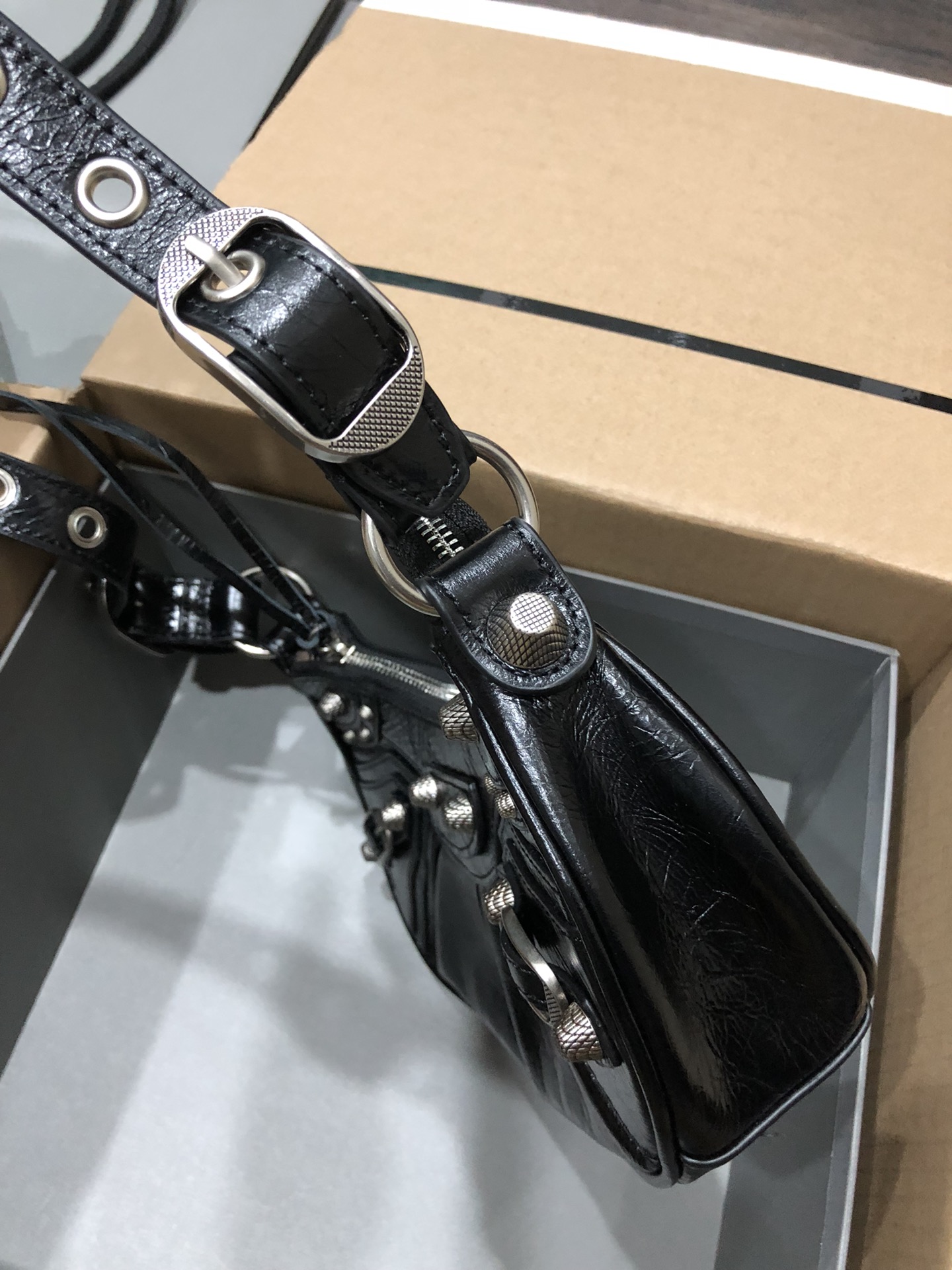 Balenciag Le Cagole Handbags-26*16*10CM