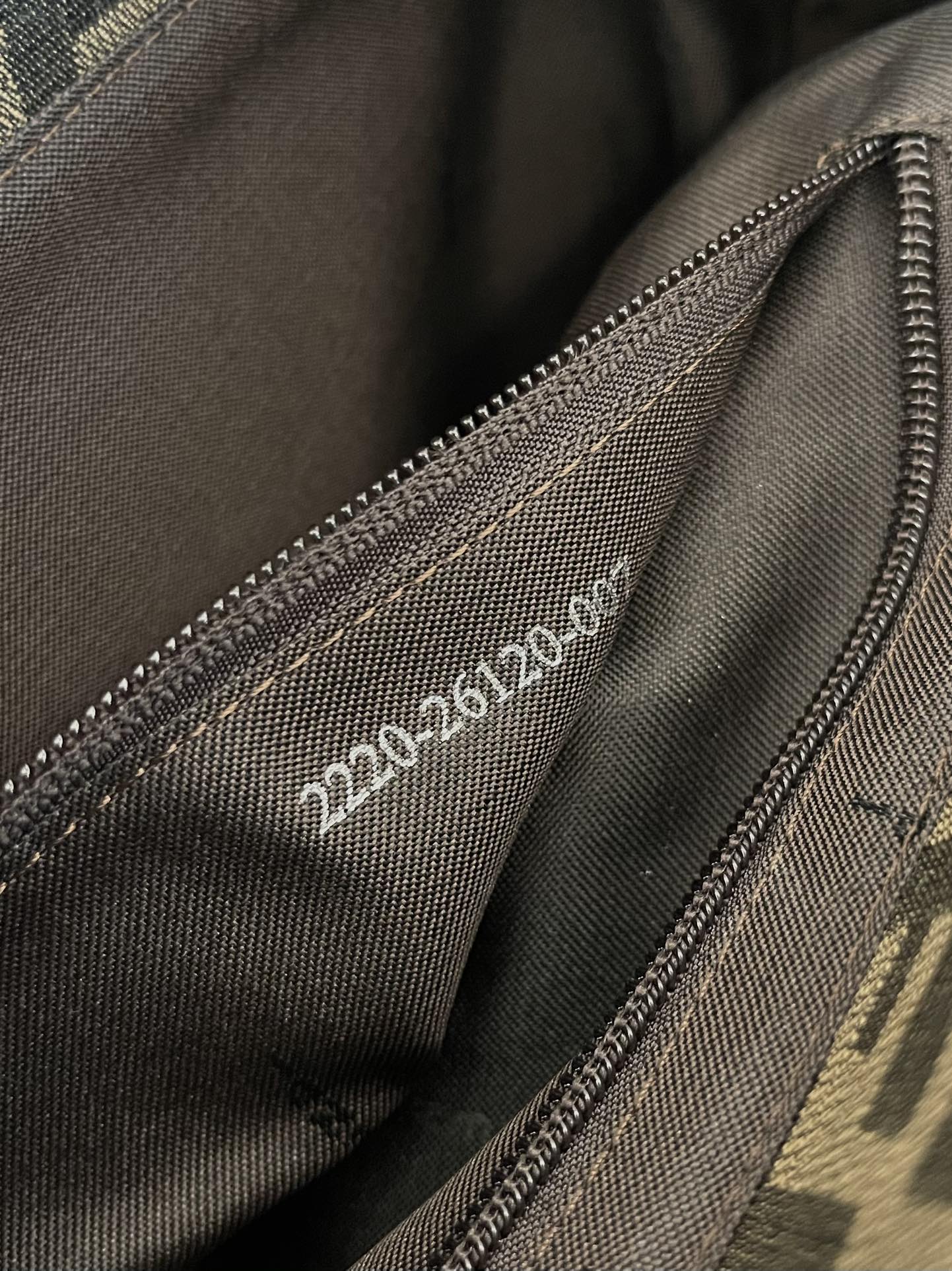 F**di vintage tote-27x30x13cm