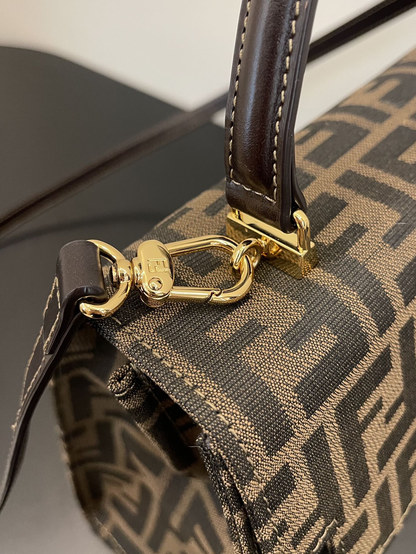 F**di vintage handbags-29x22x11cm