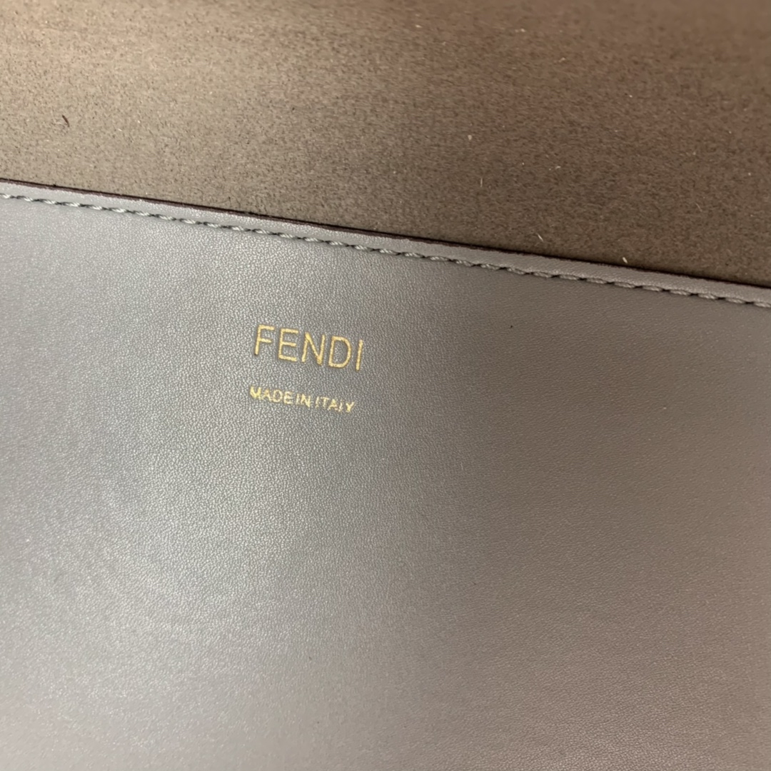 F**di tote-39x19x35cm