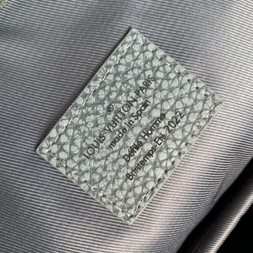 l0*is V*t0n ellipse backpack-31*44*17cm