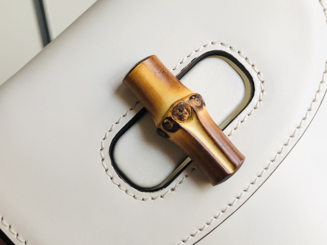 G*u*i bamboo mini handbag-14*16*4cm