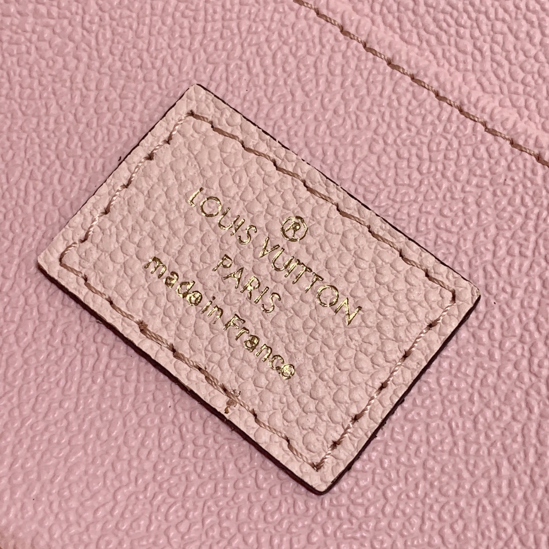 l0*is V*t0n cosmetic bag-19*12*6cm