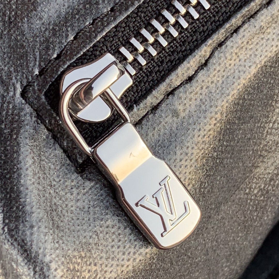 l0*is V*t0n cosmetic bag-m47528-28*16*13cm