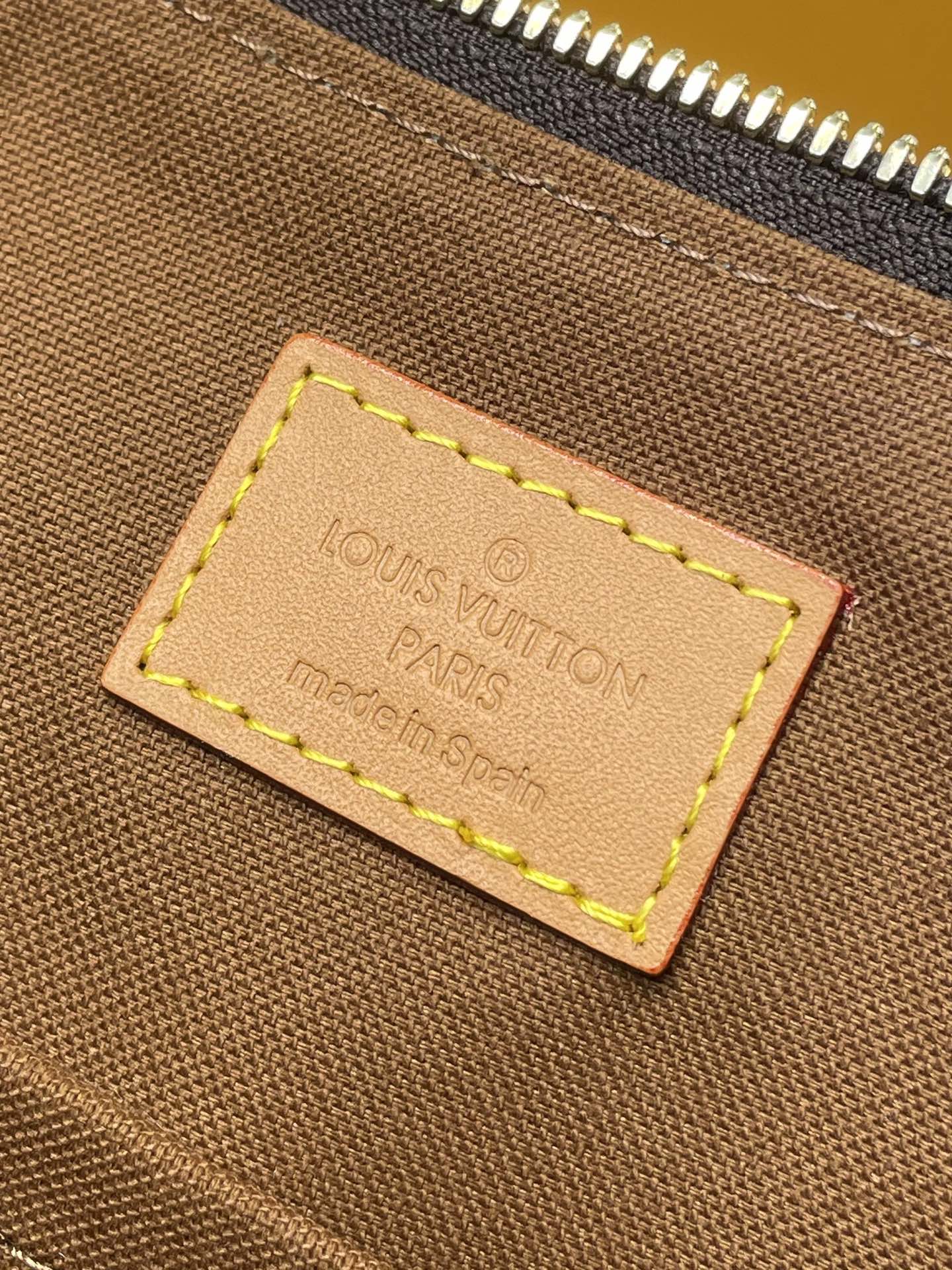 l0*is V*t0ntulum bag- m40075-34x28x14cm