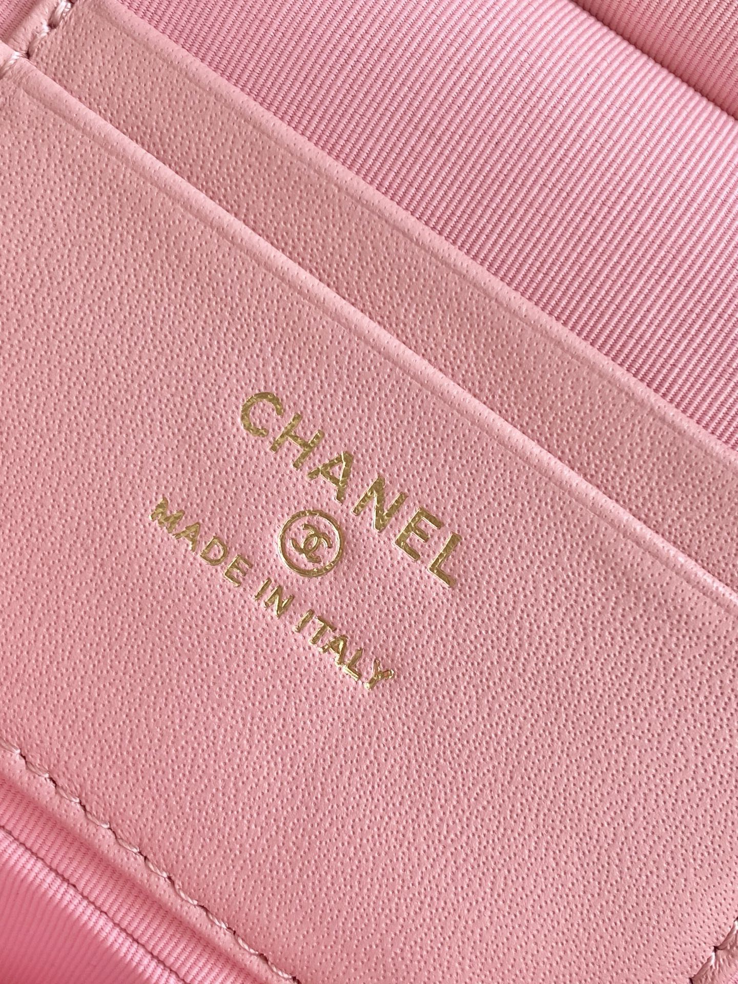 Ch@nel Cosmetic Bag-Caviar-18CM
