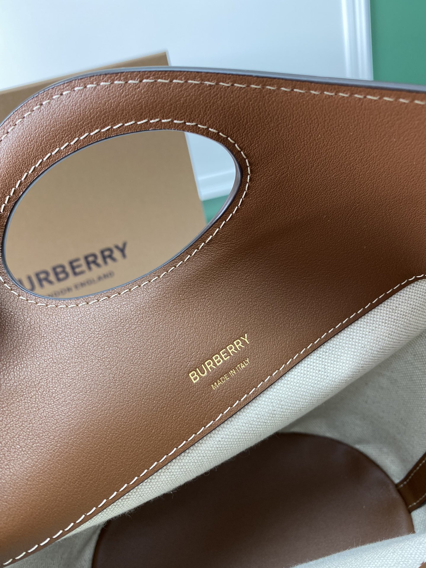 B**rry pocket bag-17 x 12 x 26cm