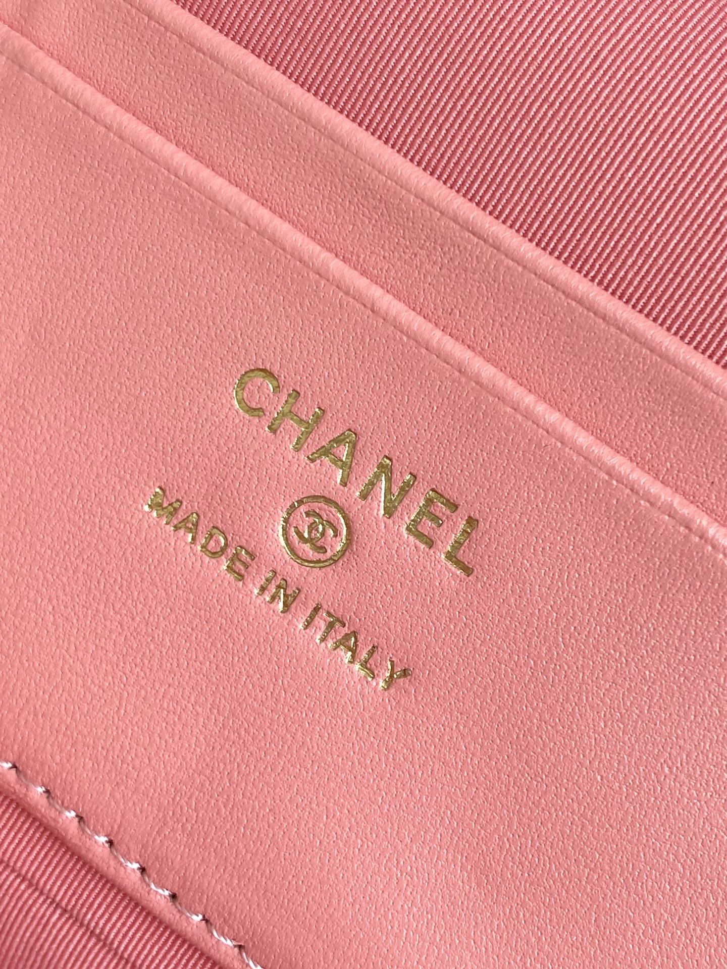 Ch@nel Cosmetic Bag-Caviar-18CM