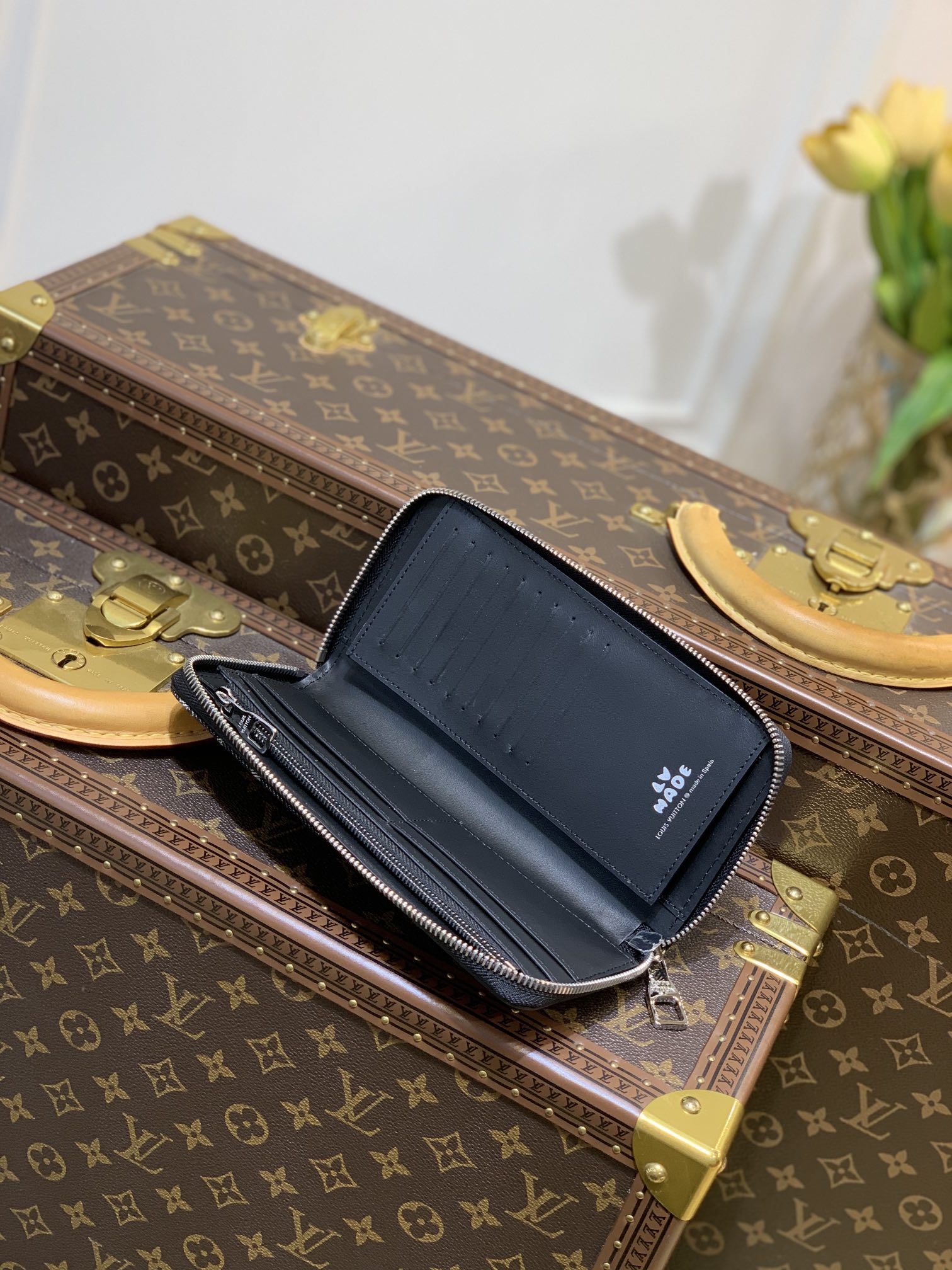 l0*is V*t0n zippy vertical wallet m63095-20*10cm