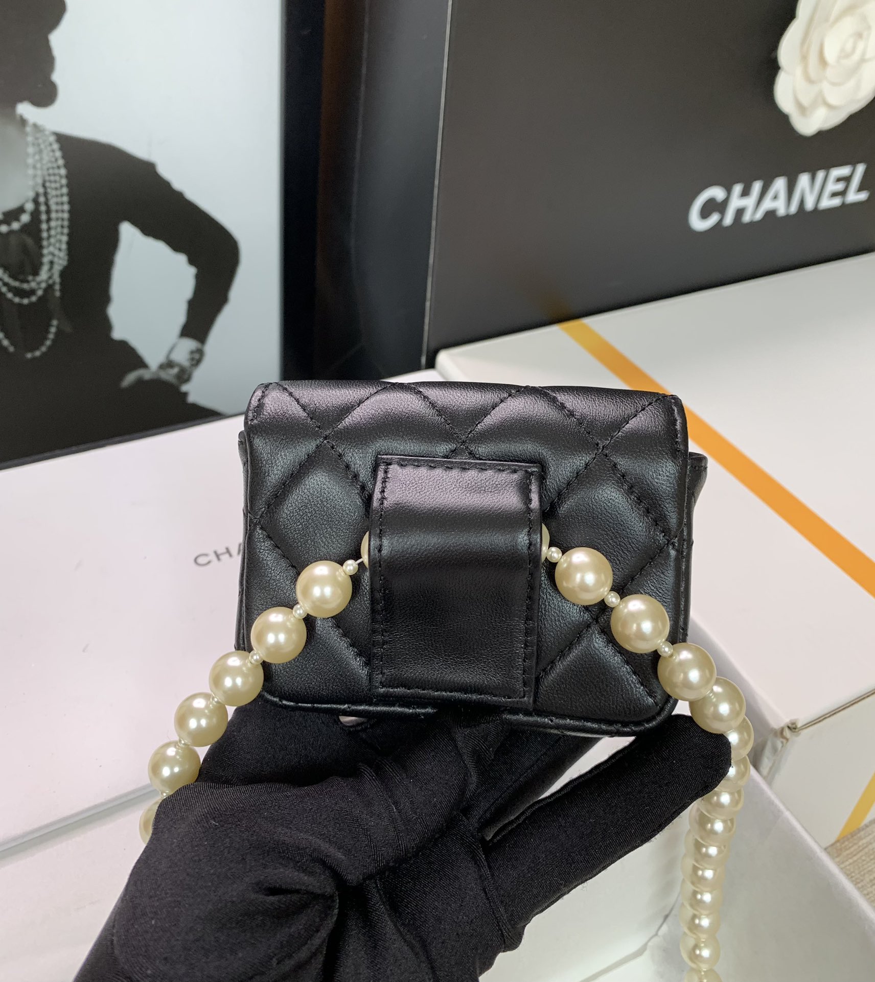 Ch@nel 2022SS Pearl Chain Waist Bag