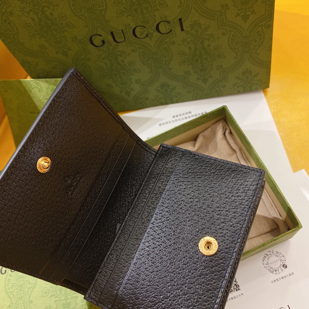 G*u*i wallet-11*8.5*3cm