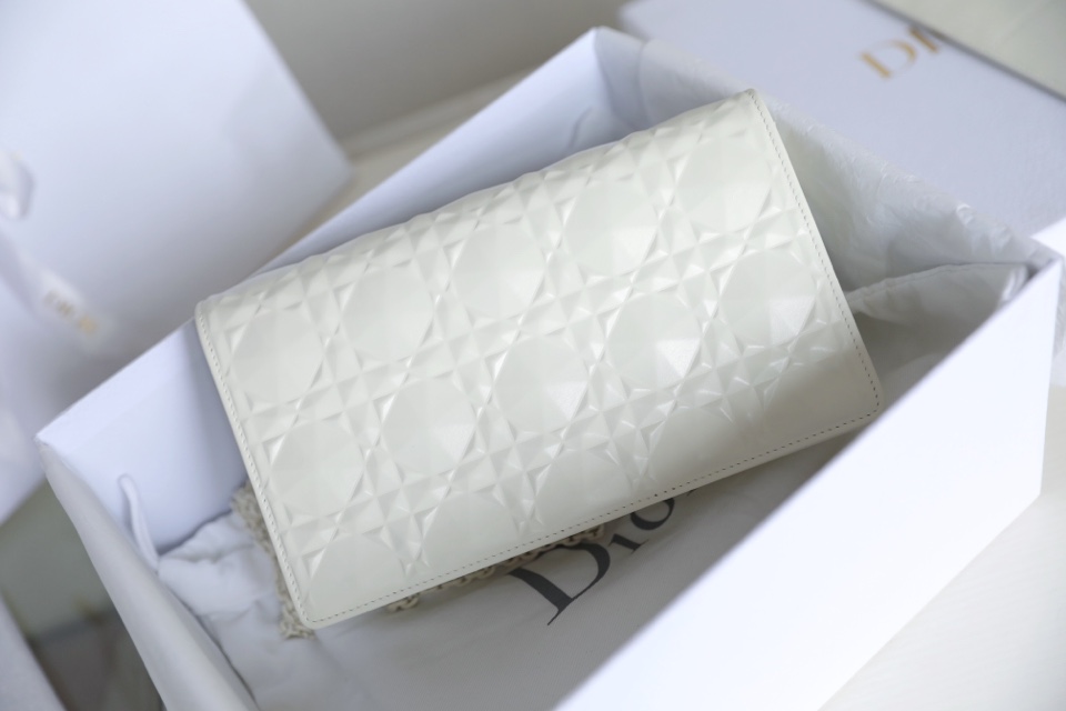 D*or wallet on chain-21.5*11.5*3cm