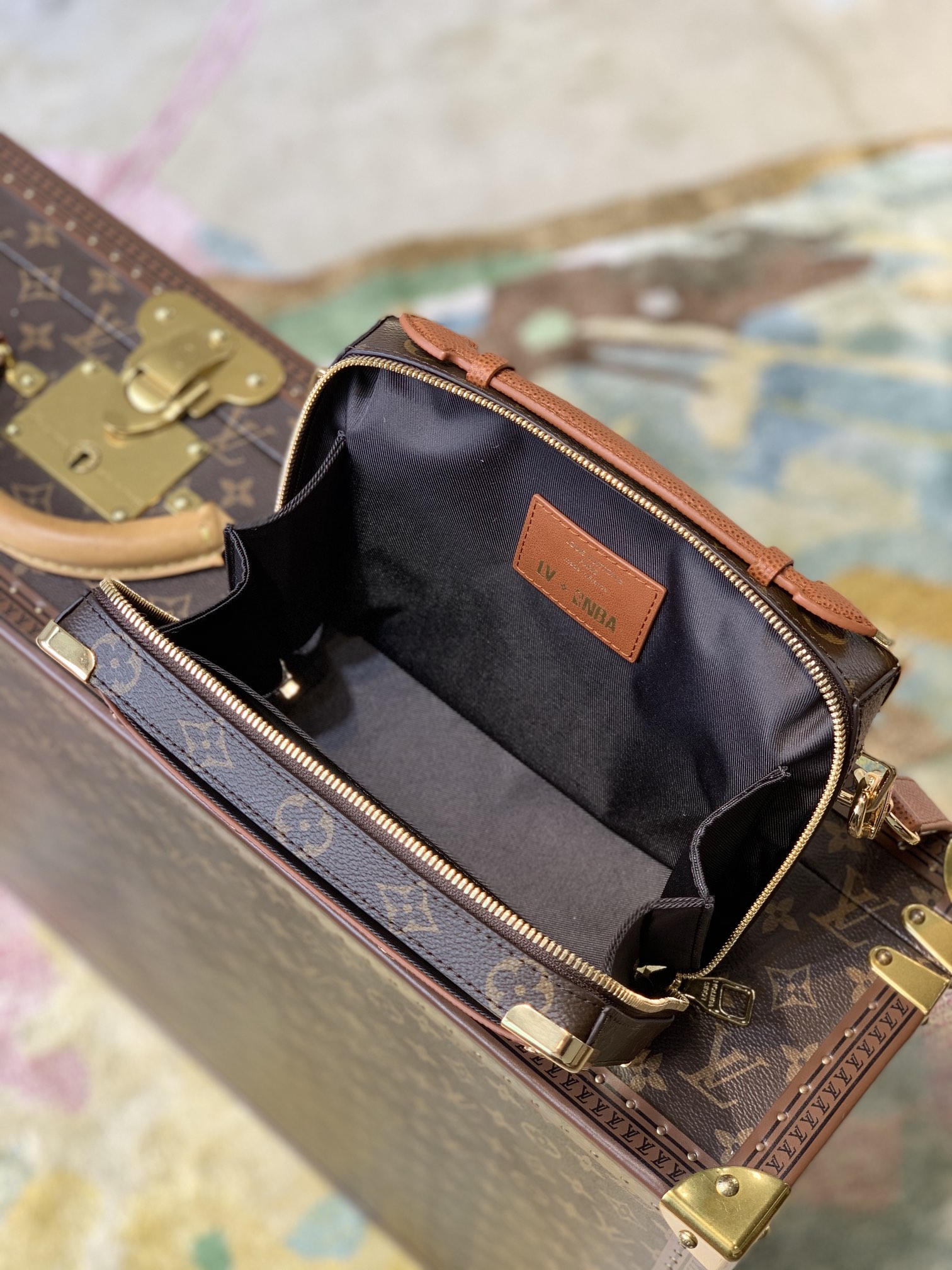 l0*is V*t0n nba handle trunk-21.5*15* 7m