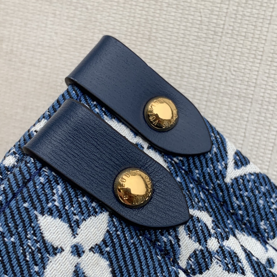 l0*is V*t0n onthego handbag-35*27*14cm