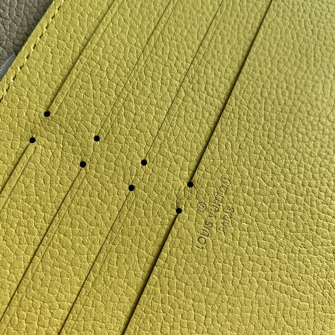 l0*is V*t0n spring in the city pochette félicie wallet -21*12*3cm