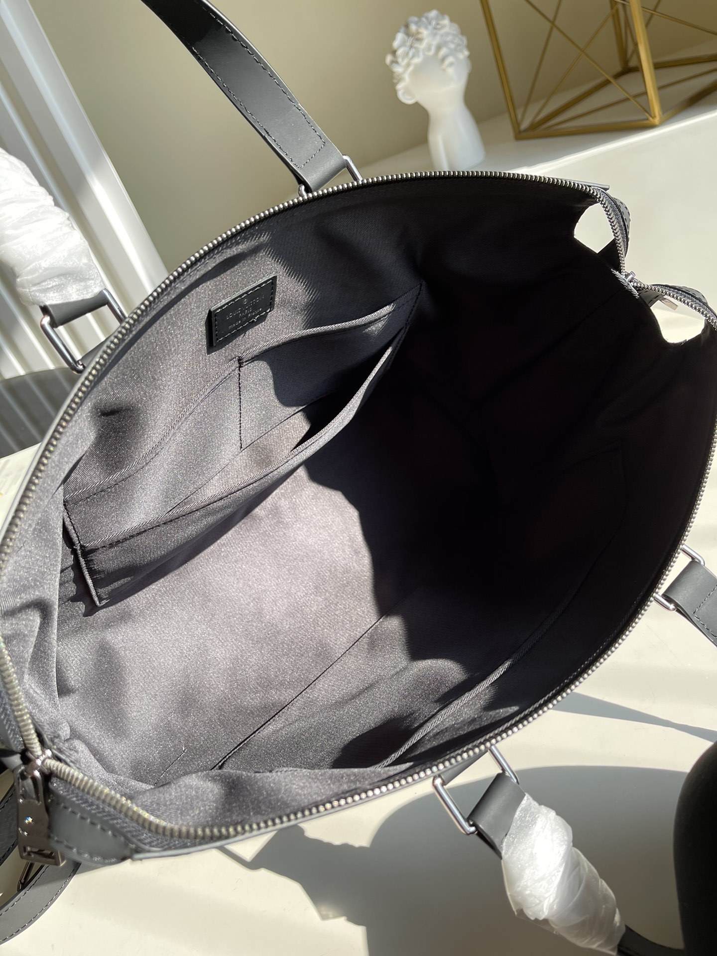 l0*is V*t0n briefcase explorer handbags-39*30*10 cm